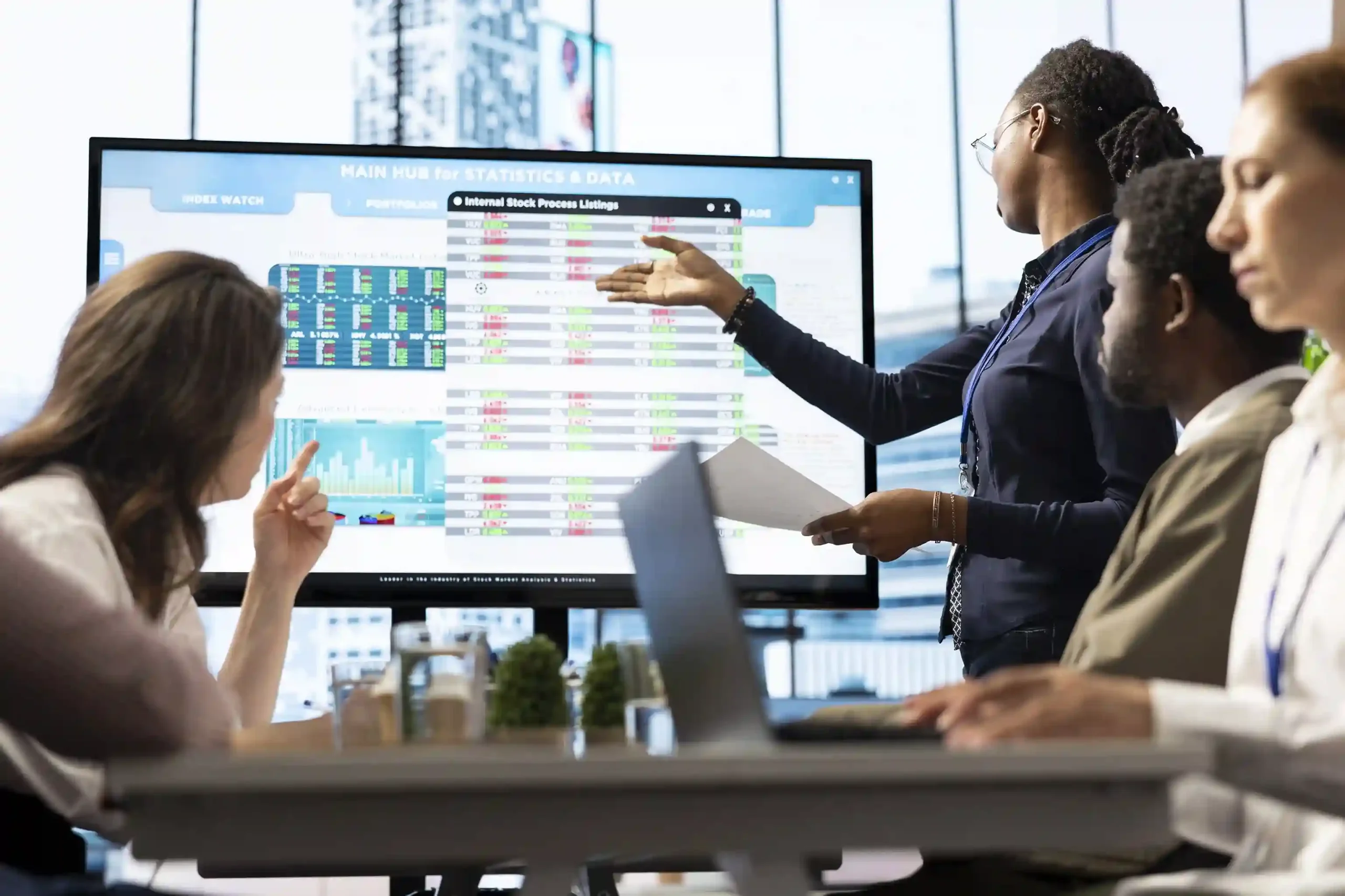 TRAINING BUILDING OPERATIONS MANAGEMENT BANKING