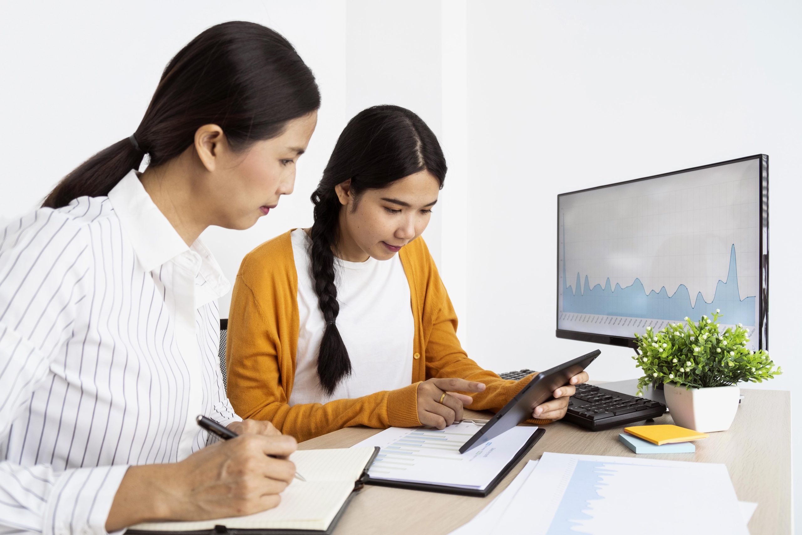 TRAINING HR ESSENTIALS FINANCIAL SERVICES